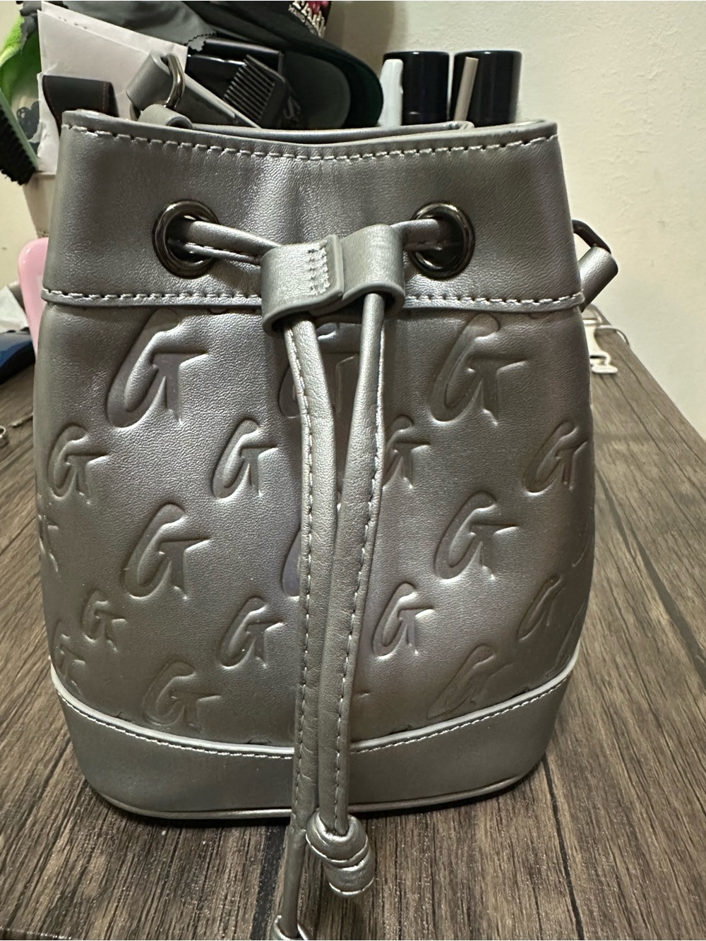 Glamaholic Women's Bucket Bag